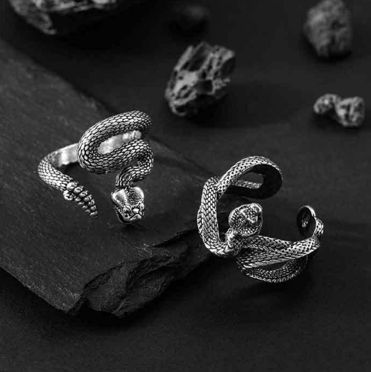 Vintage Thai Silver S925 Snake Ring in Sterling Silver